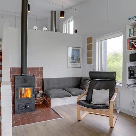 Mirjami - 95m From The Sea By Interhome